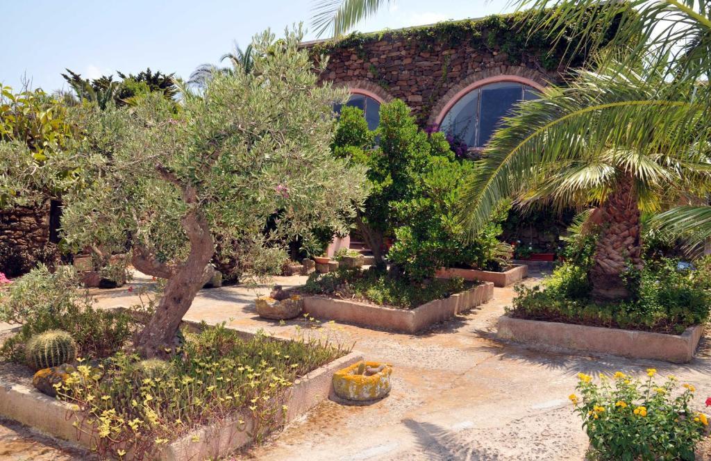 Villa Agriturismo Zinedi Pantelleria Exterior foto